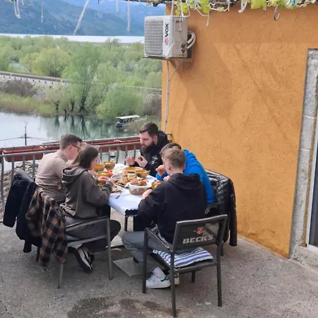 Jg Sunny Balcony Skadar * Podgorica